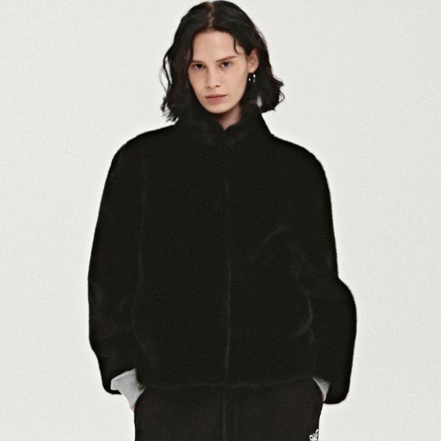 [베베 착용] HIGH NECK SOFT FUR JACKET_BLACK