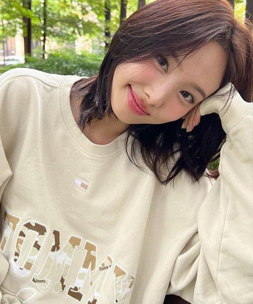 [UNISEX]  컬리지 스케이트 스웨트셔츠 (T32D7TTO41TMT1ACG)