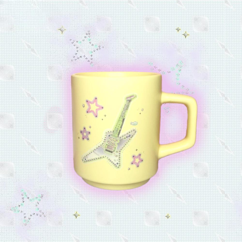 (한정판매) 수심 Guitar Mug 머그 컵 y2k 물컵 유니크 기타 힙한 감성 옐로우