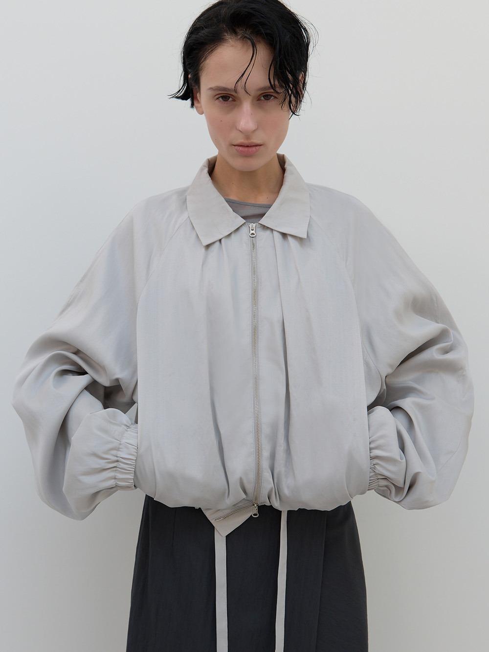 Glossy Volume Blouson (lustering gray)