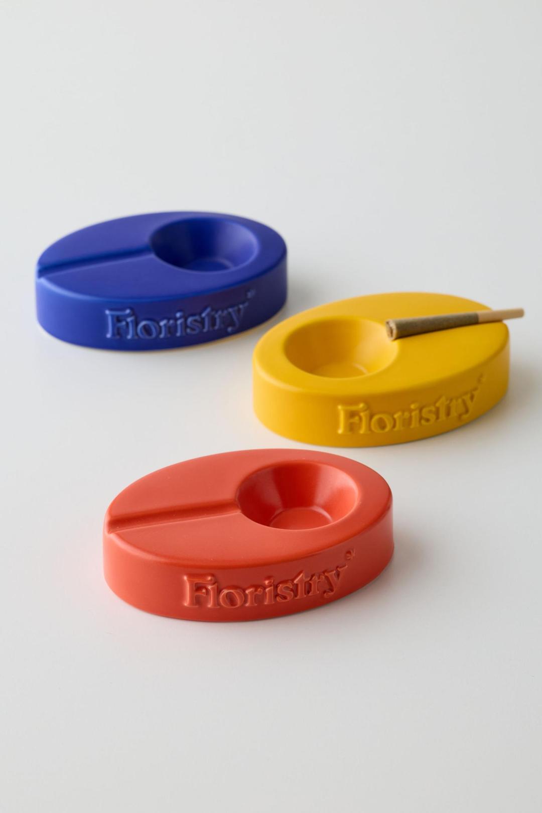 플라워샵 X UO 독점 재떨이 플로리스트리