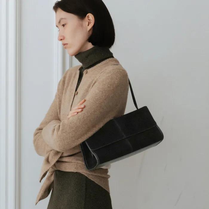 [29CM 단독] Moitie Tote Suede Black A001_10