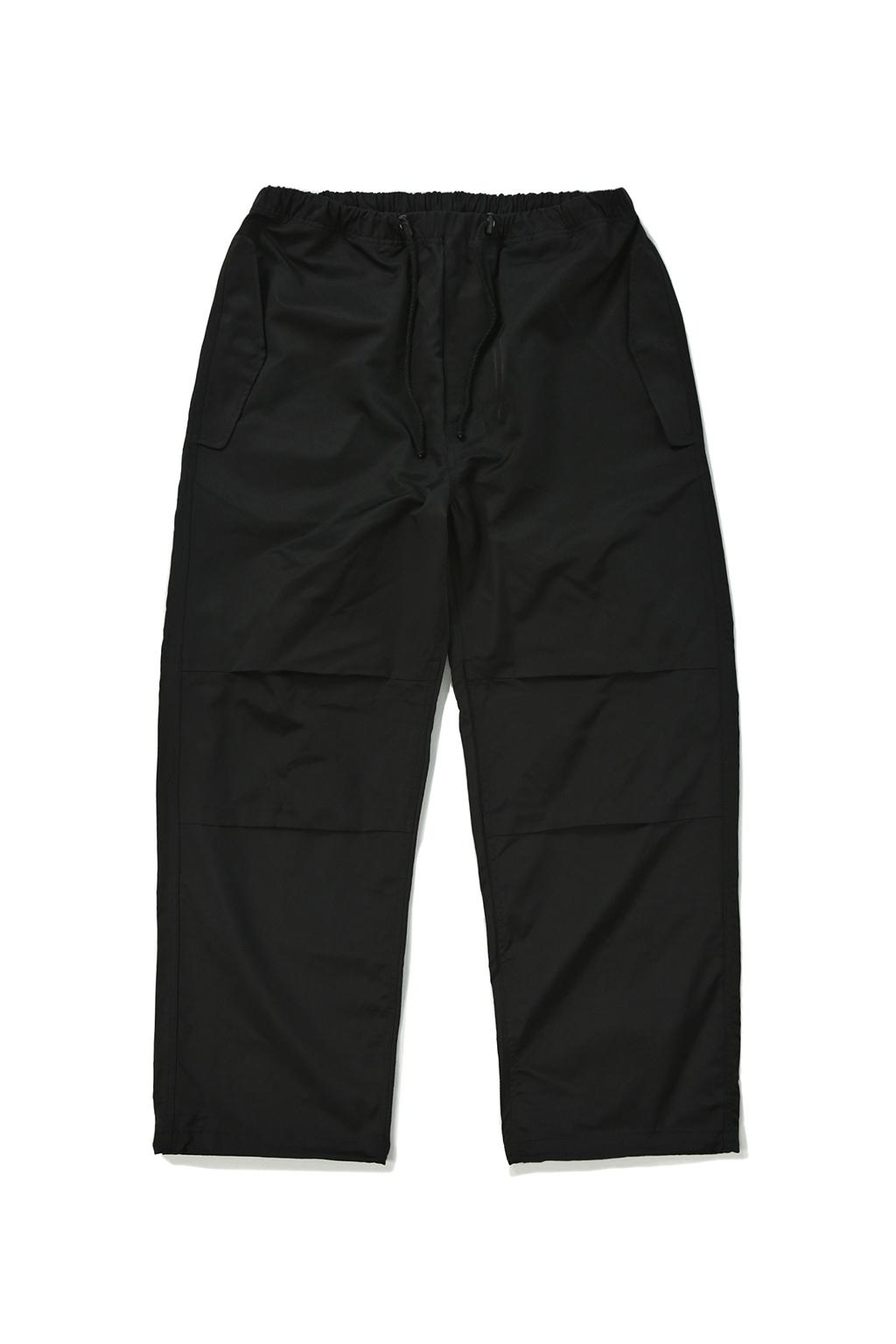 WIDE PARACHUTE PANTS [BLACK]