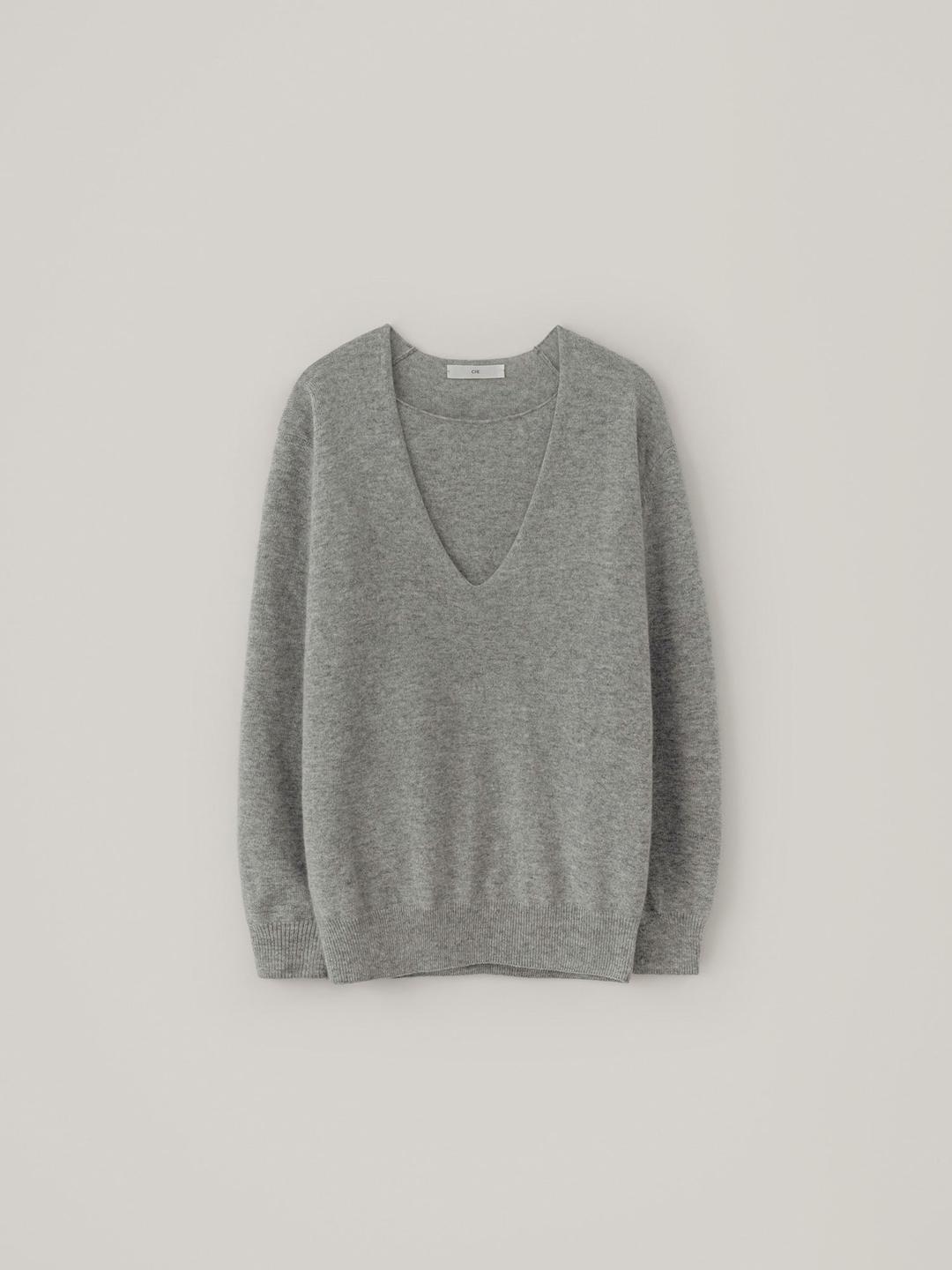 [4.30 예약 배송] Deep V-Neck Knit Set - Gray