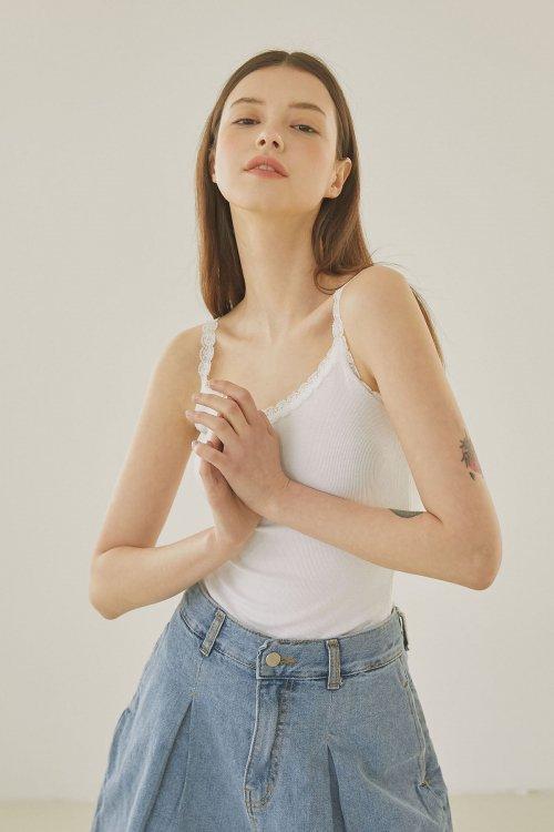 레이스 소프트필 텐션 슬리브리스 탑