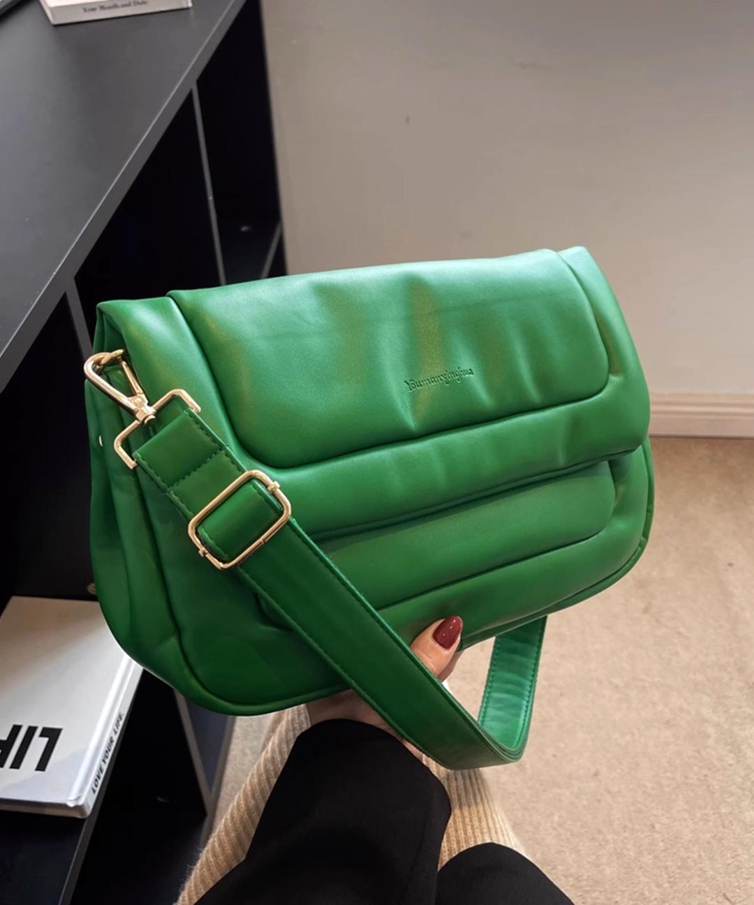 비건 레더 패딩 스퀘어 메신저 숄더백 크로스백 가방 블랙 그린 베이지 브라운 아이보리