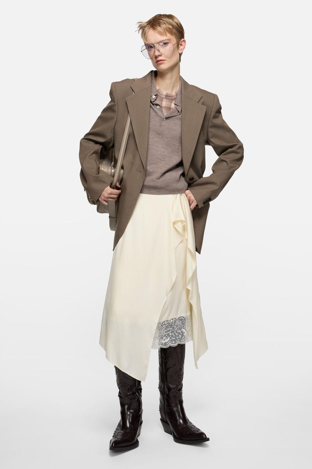 레이어드 새틴 스커트