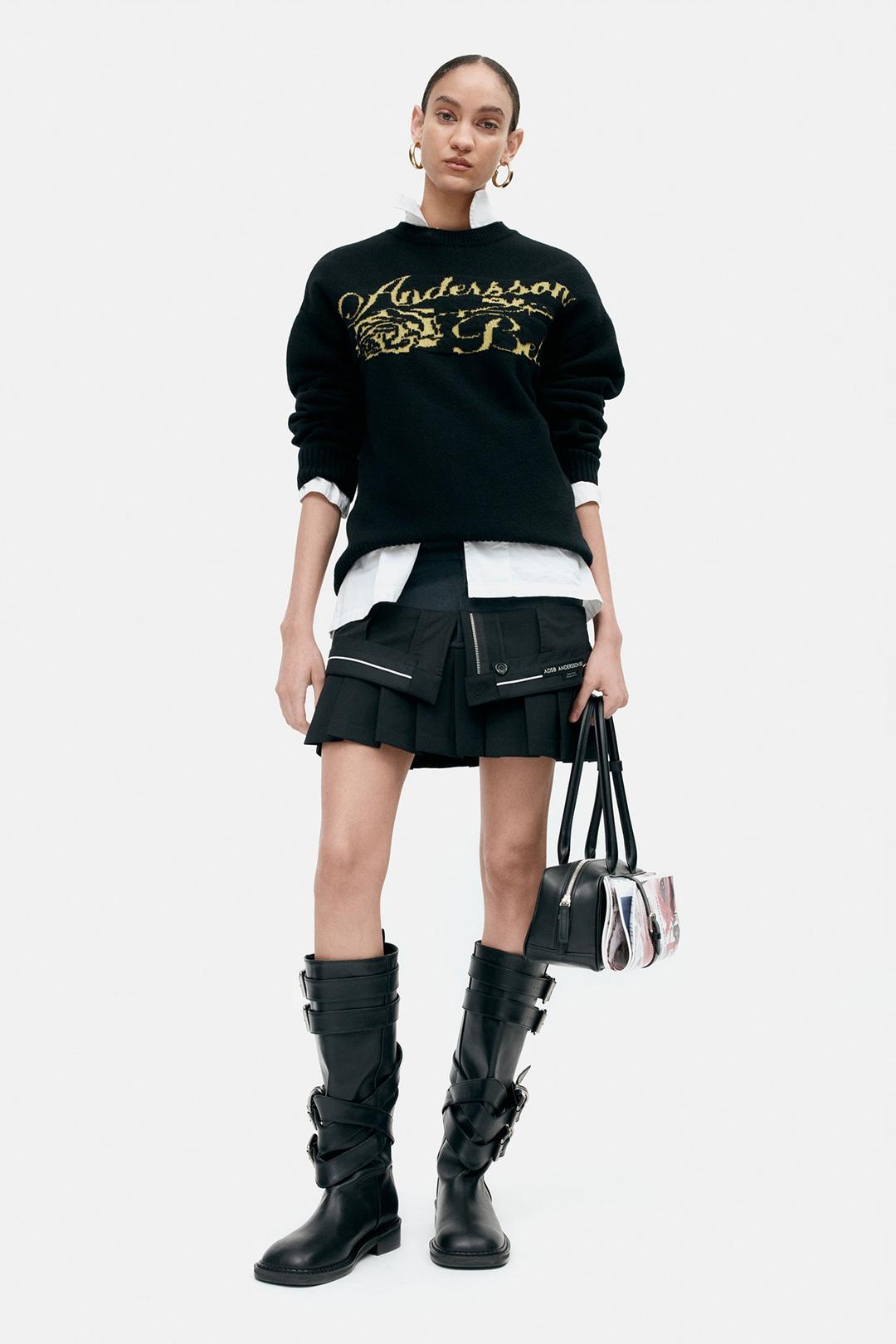 UNISEX CASHMERE ROSE CREW-NECK SWEATER atb1372u(BLACK)