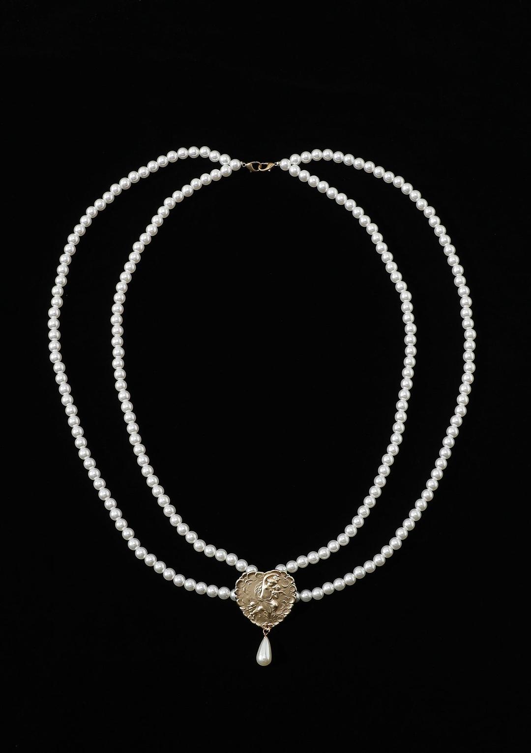 Sailor Moon Chain - F