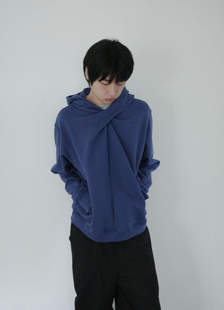 twist sweat hoodie