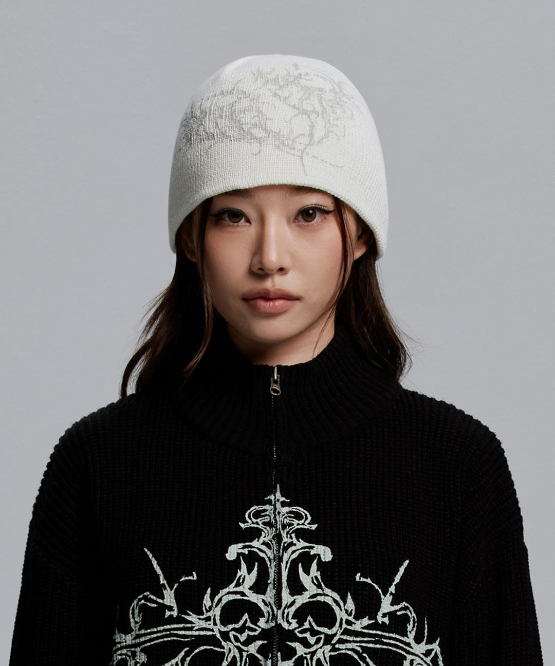 GOTH HEART UNCUFFED BEANIE_IVORY