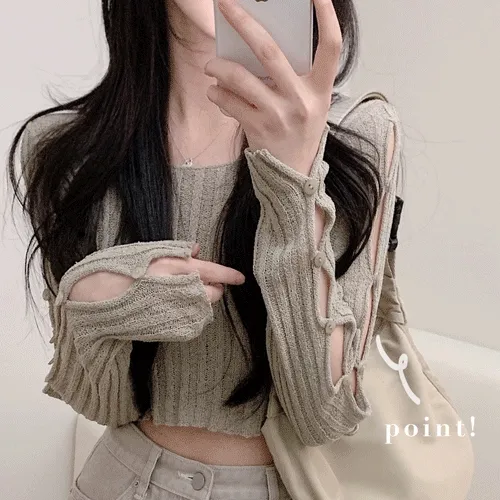 [유니크!/살탐방지] 버튼 포인트 트임 크롭 니트 (6oclor)