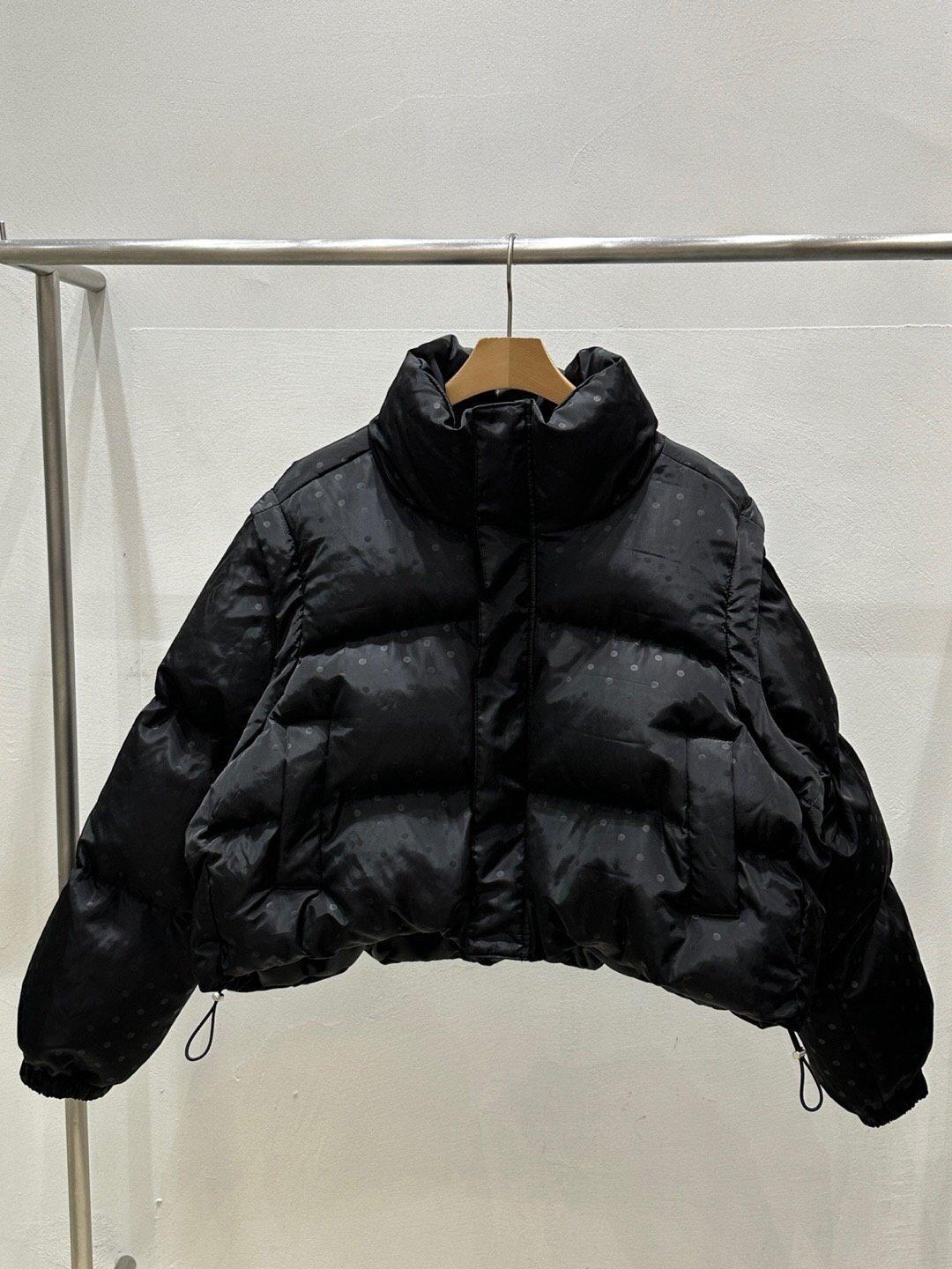 로어블 [소매탈부착🕷️당일출고🩶블프세일] 플래쉬 소매탈부착 세미크롭 땡땡이 도트 하이넥 숏패딩 패딩조끼