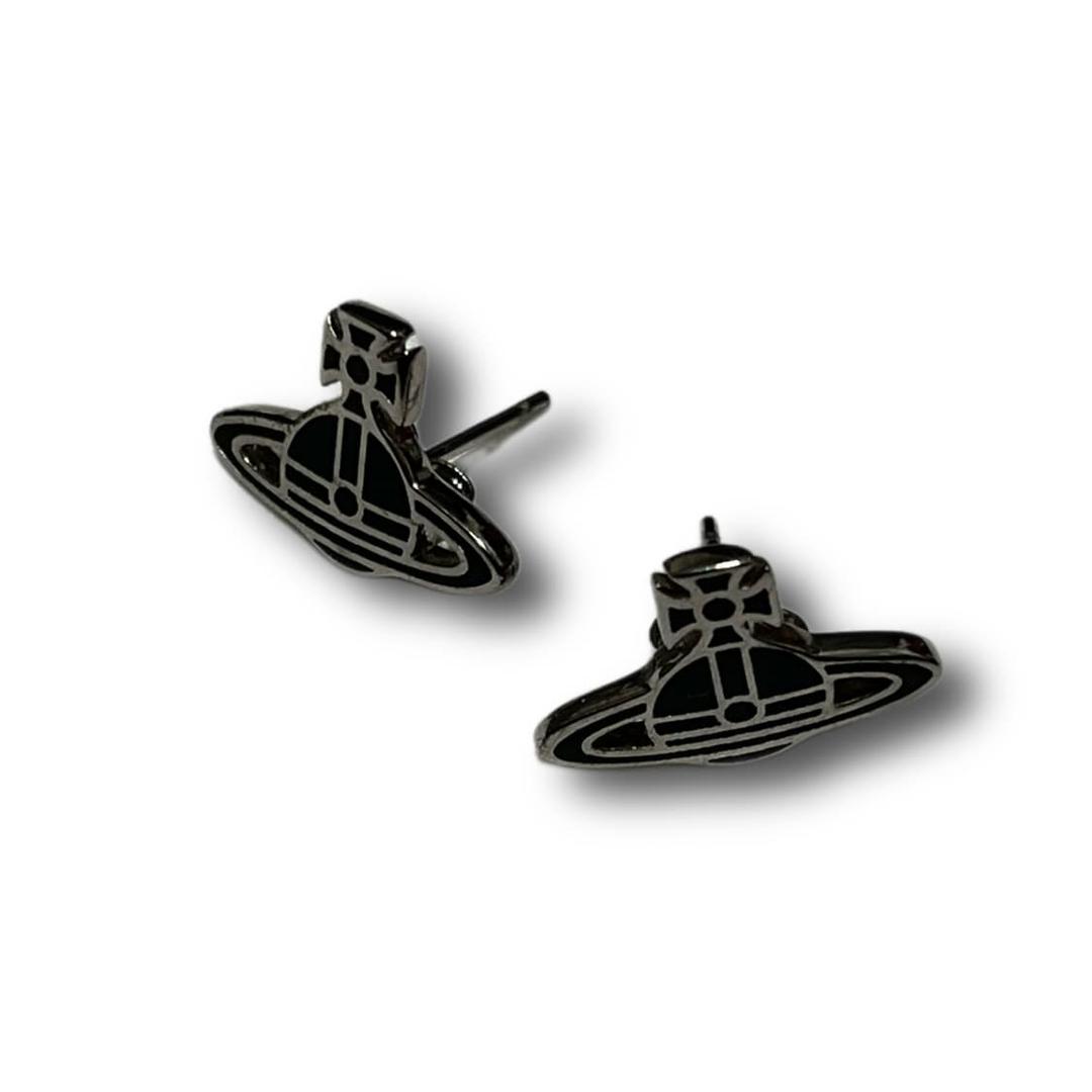 비비안 웨스트우드 귀걸이 블랙