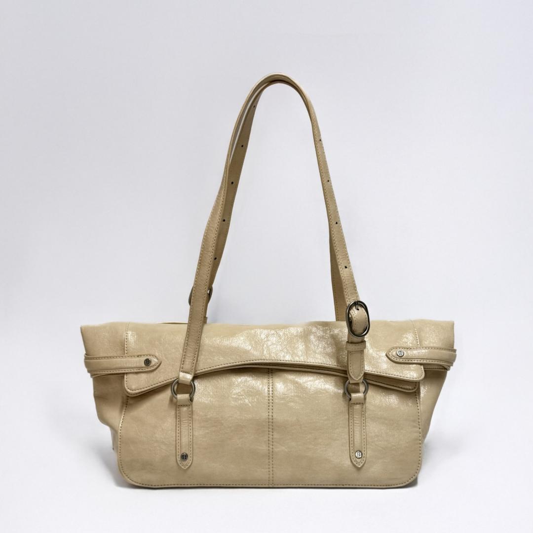 프레자 백 (BUTTER)