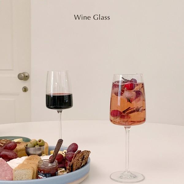 Wine glass (2 sizes)