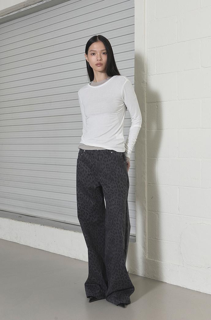 [1 SIZE 10/28 예약 배송] LEOPARD STRAIGHT PANTS - CHARCOAL