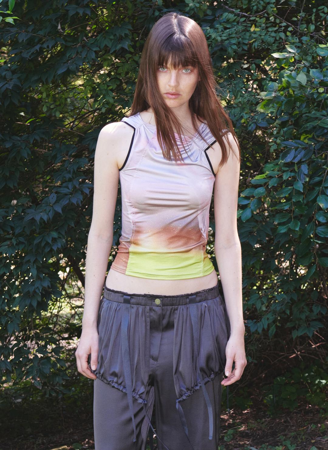 ABSTRACT TWISTED SLEEVELESS, MULTI