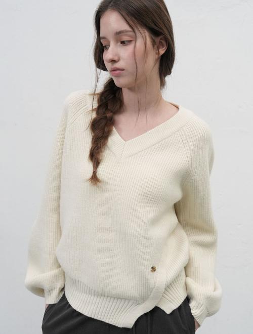 브이넥 슬릿 하찌 니트 풀오버 [IVORY] / WBE3L05531