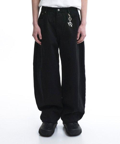 WIDE STITCH VOLUME JEANS-BLACK