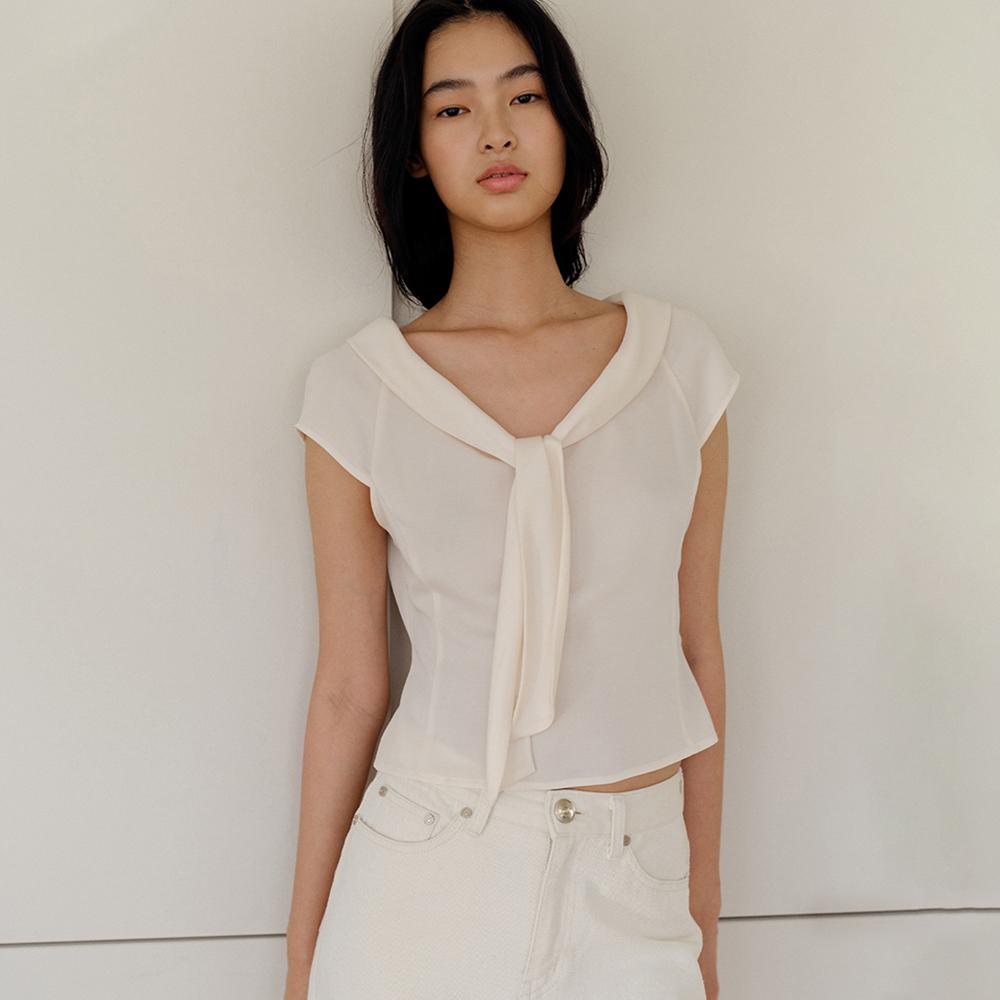 Valois Bowtie Top Cream