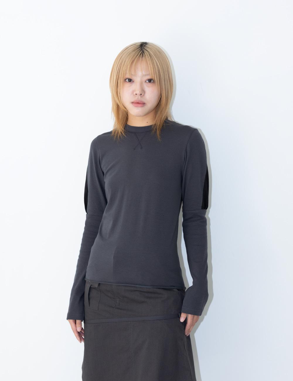 Pintuck Sleeve Sweatshirt in Charcoal