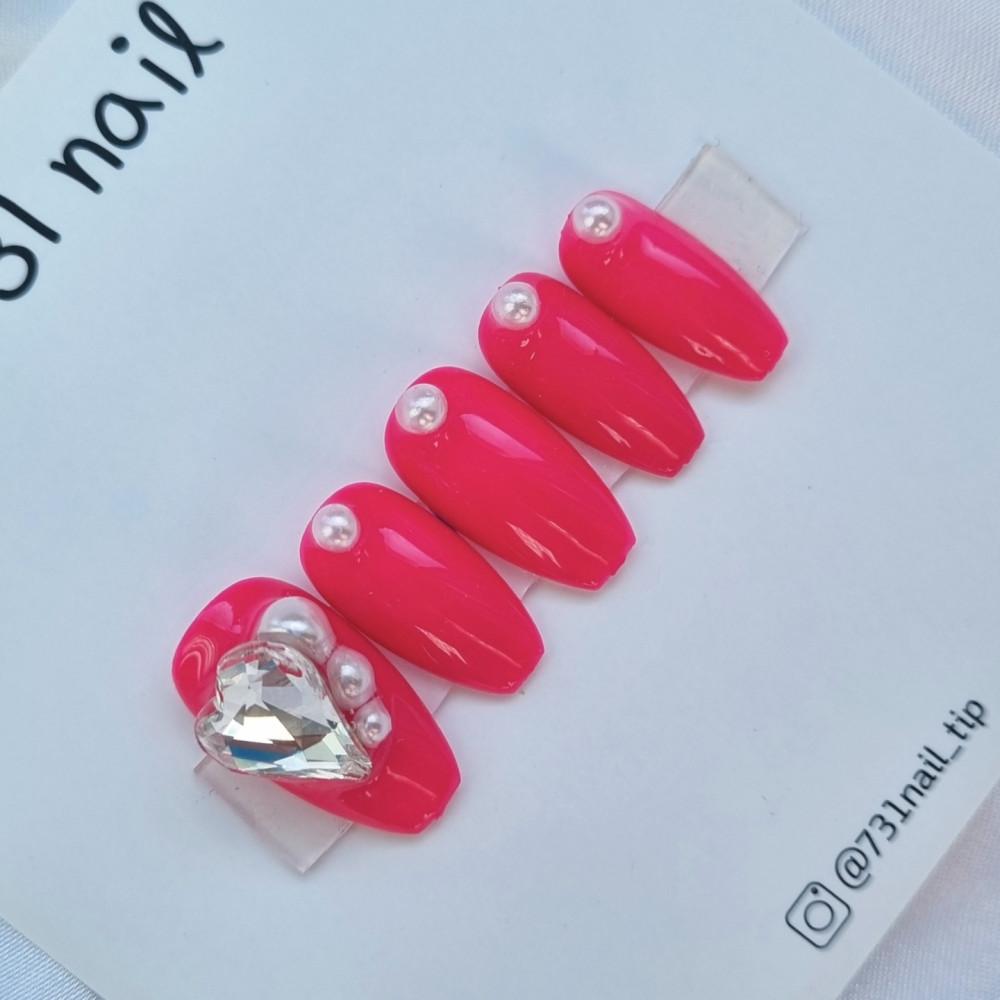 바비 핑크 수제 네일팁 데일리 네일아트 셀프네일 화려한 네일 핫핑크