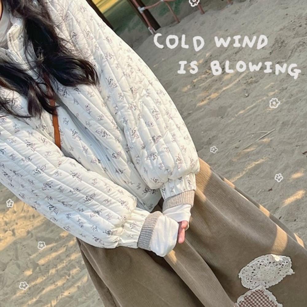 Cold Wind is Blowing 플라워 누빔 퀼팅 겨울 방한 숏패딩