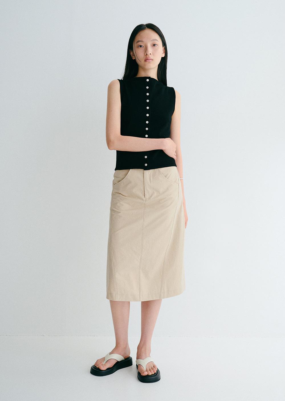 chino midi skirt (beige)