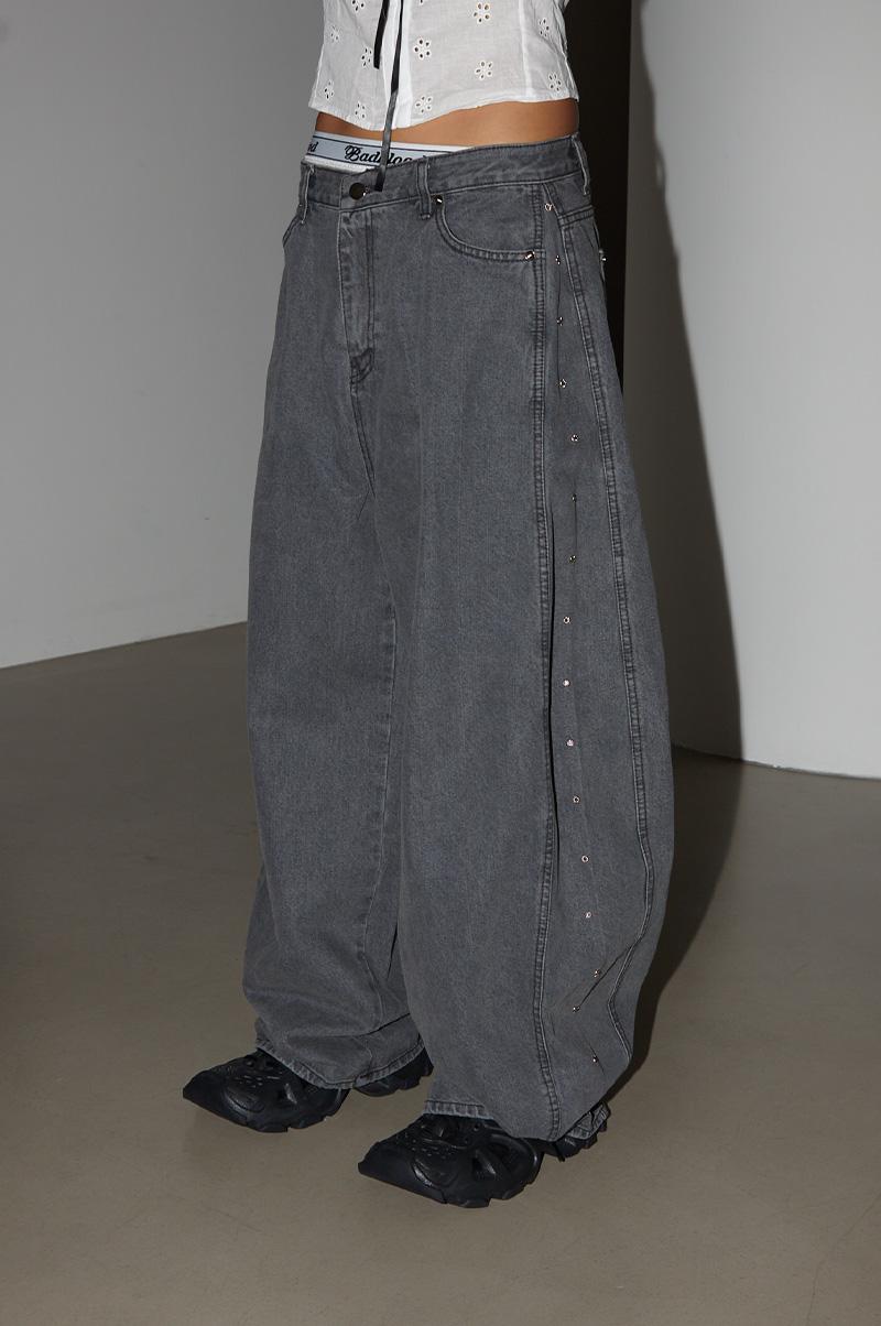 CAPRI SIDE STUD MEGA WIDE DENIM