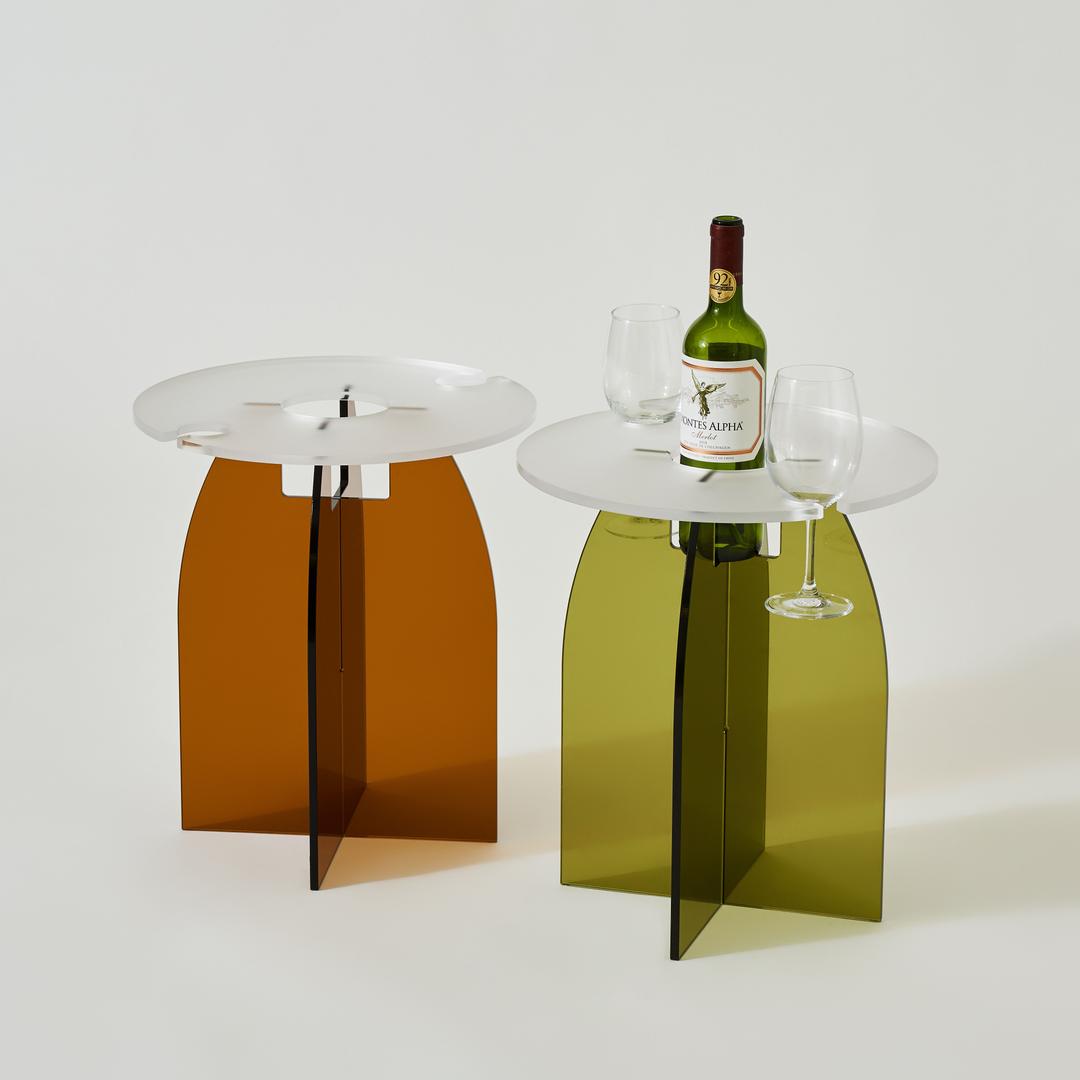 Two of Us 4 와인테이블