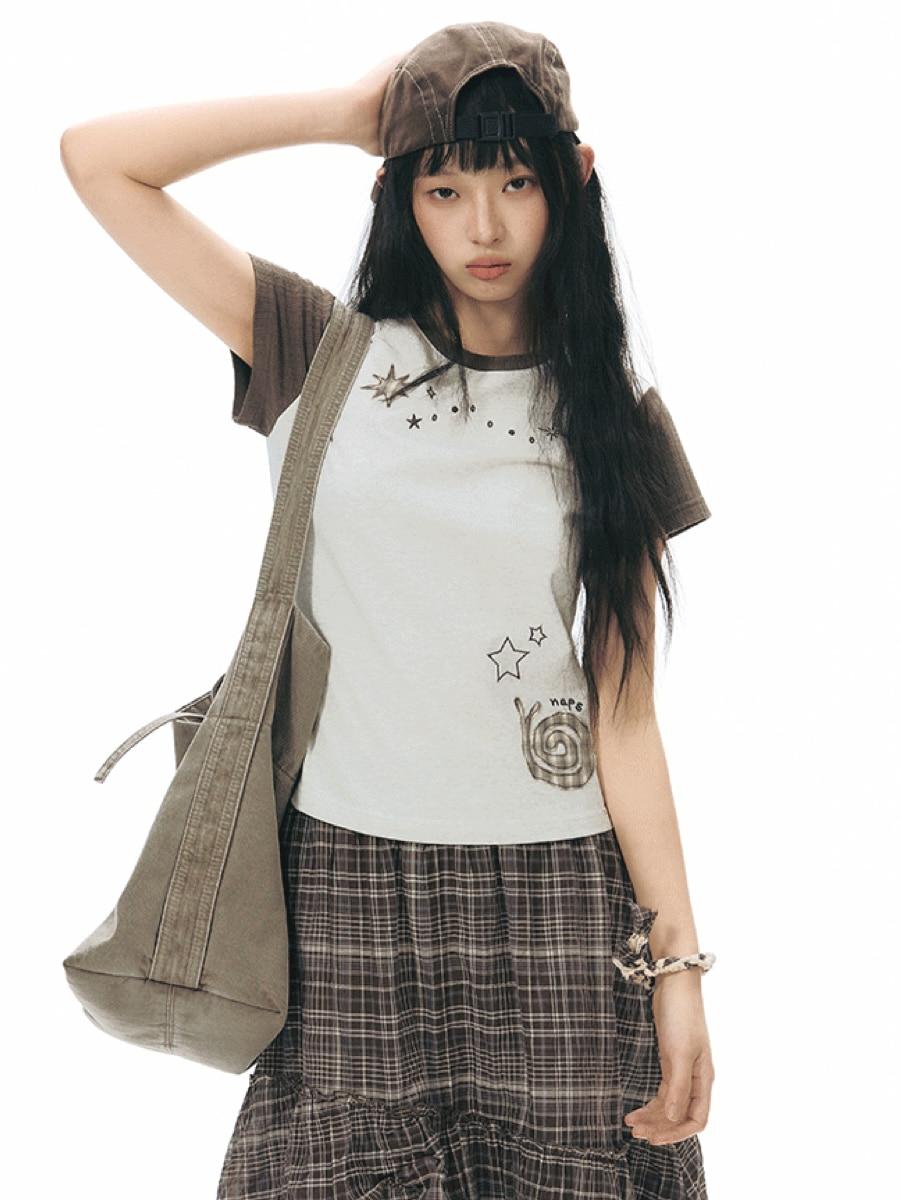 TAKEANAP Checked Snail Applique Raglan T-shirt (2color)