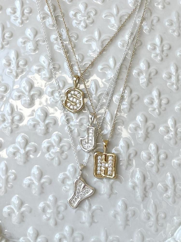 initial sealing necklace 
