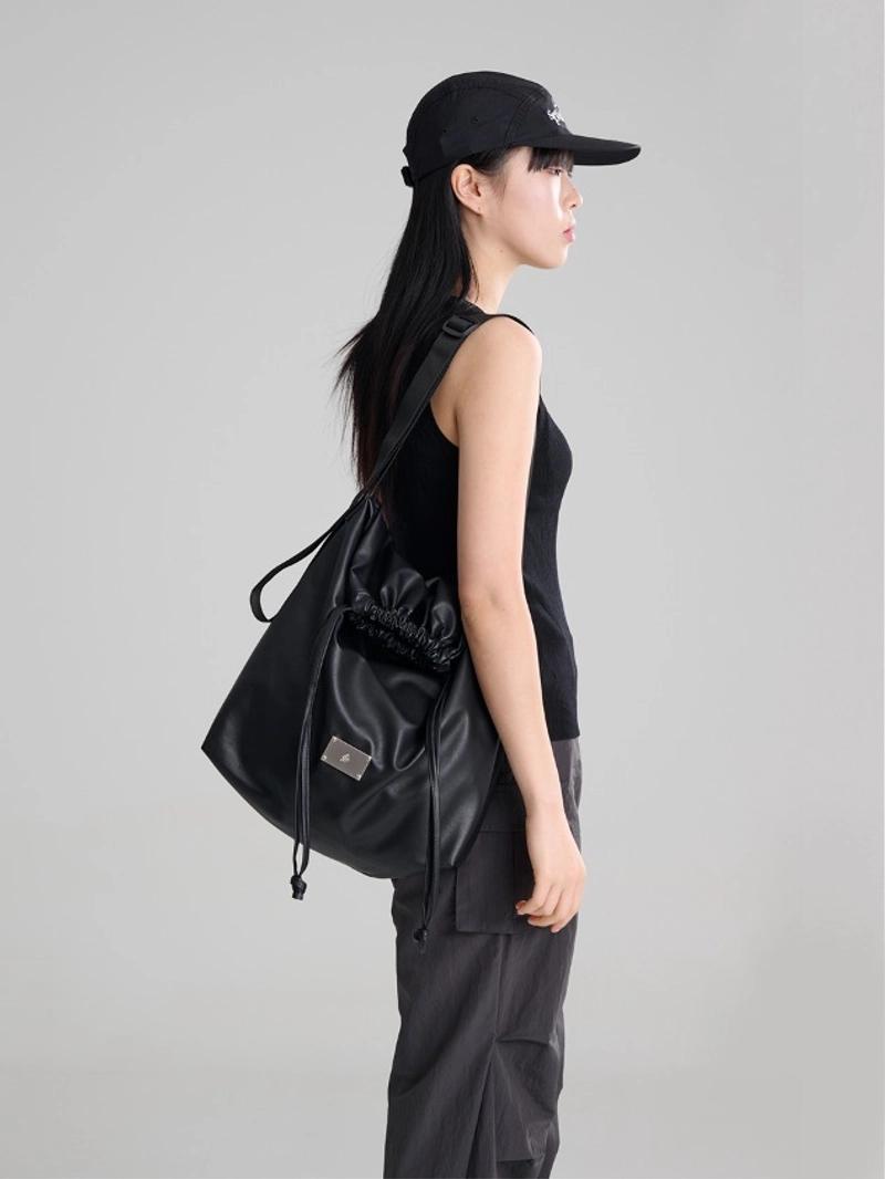 SALADBOWLS - LEATHER CITY CROSS BAG [BLACK]