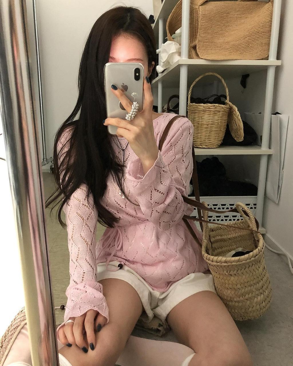 유인어스 호라 여성 여름 하객룩 출근룩 오피스룩 바캉스룩 휴양지룩 휴가룩 스카시 시스루 루즈핏 랩 리본 타이 긴팔 니트