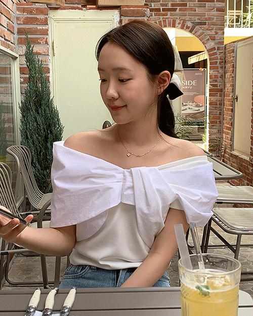 피치글로우 [ 인스타문의폭주✨10%할인] 빅리본 뷔스티에 오프숄더 블라우스