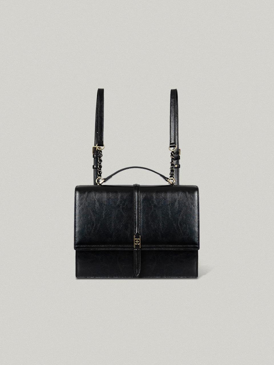 Classic Logo Hallie Backpack Black - plain클래식 로고 할리 백팩