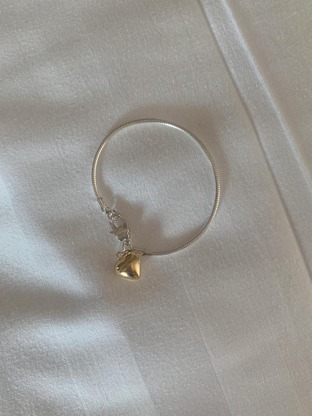 Volume heart bracelet