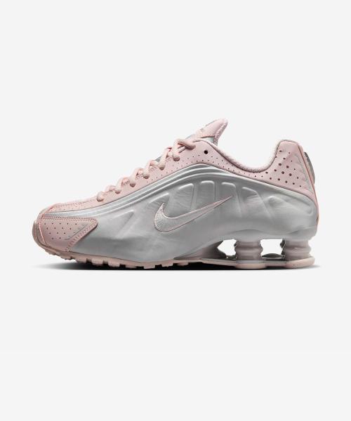 나이키(NIKE)  샥스 R4 W - 베얼리 로즈:메탈릭 플래티넘 / AR3565-600 - 사이즈 & 후기 | 무신사