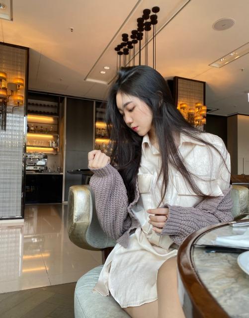 [고퀄라인]포켓 실키 루즈핏 블라우스