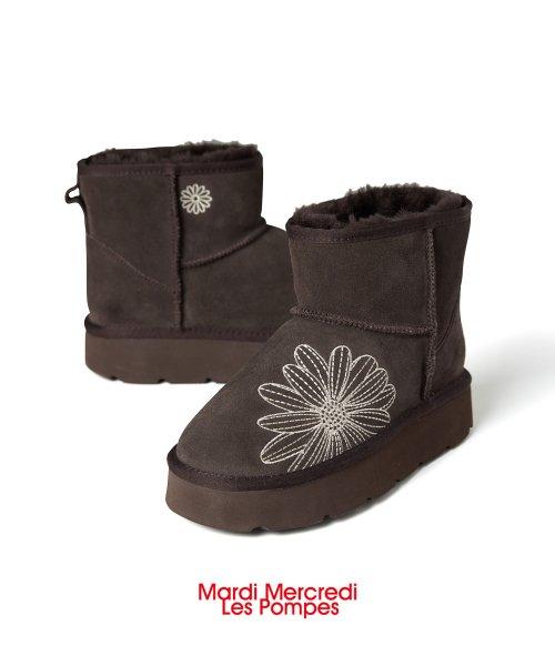 CLASSIQUE UGG BOOTS_BROWN