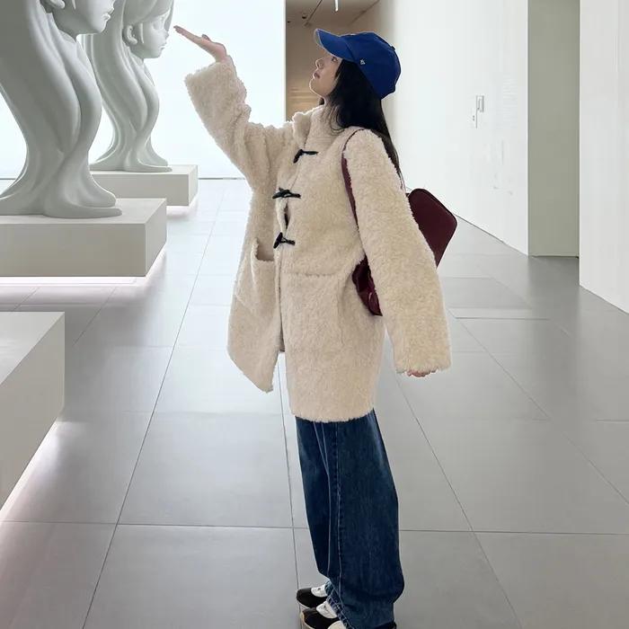 High-Neck Duffle Shearing Bear Fur Mustang 양모100% (L/Beige)