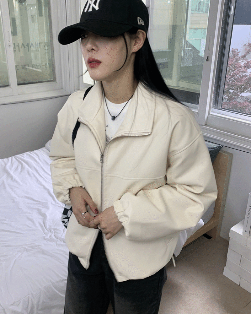 스키아 투웨이 스트링 레더 패딩