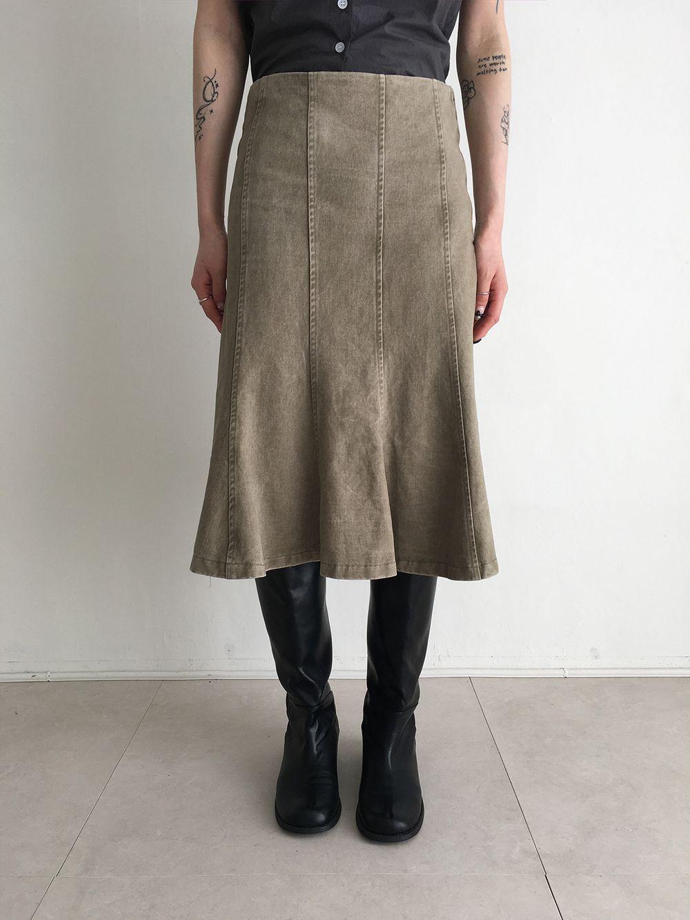 로우라이즈 플레어 미디스커트