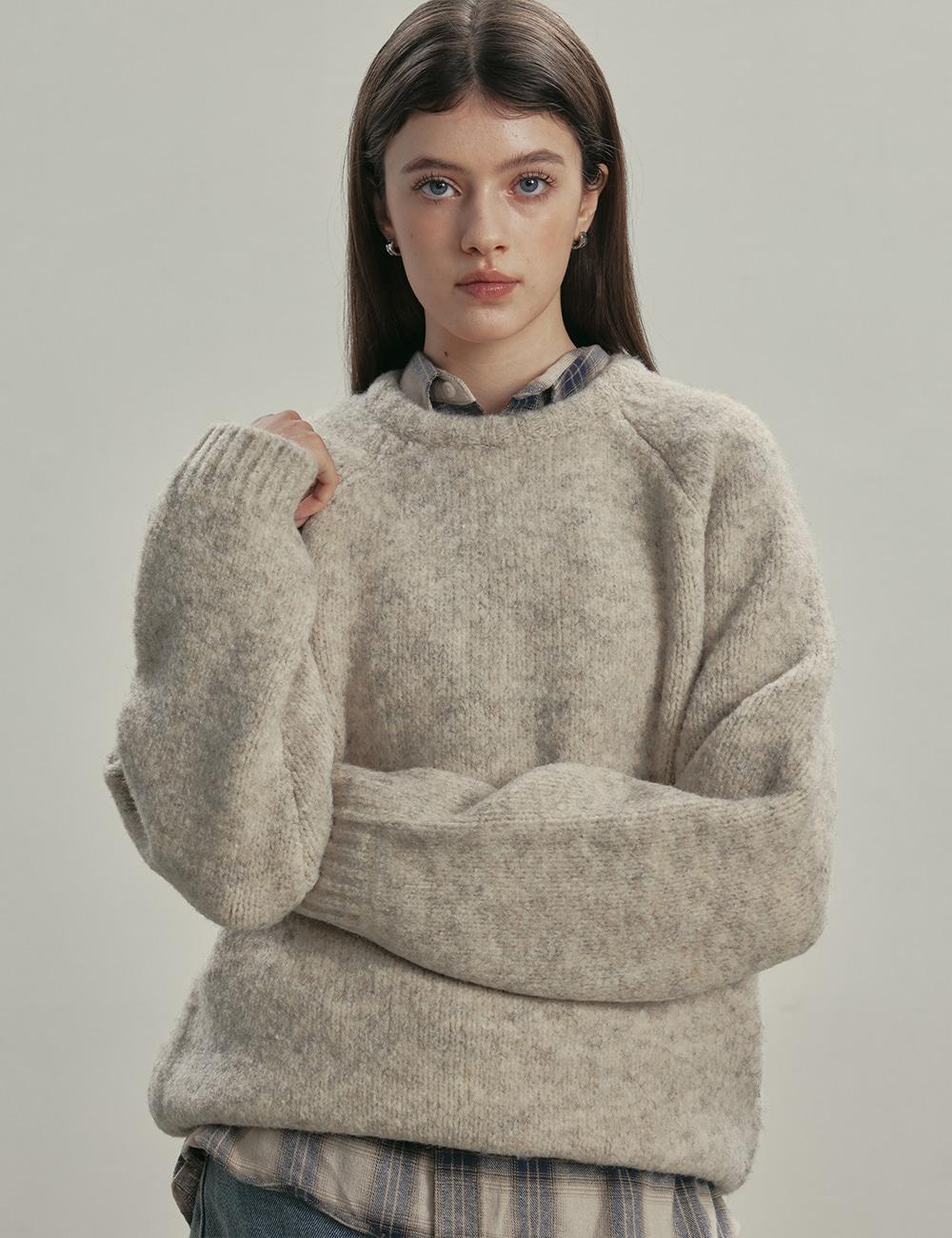 부클 래글런 크롭 라운드 니트 OATMEAL