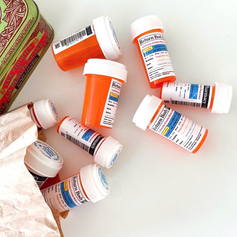 생일 파티 이벤트 친구 직장 남편 남친 여친 와이프 반전 소품 용품 세트