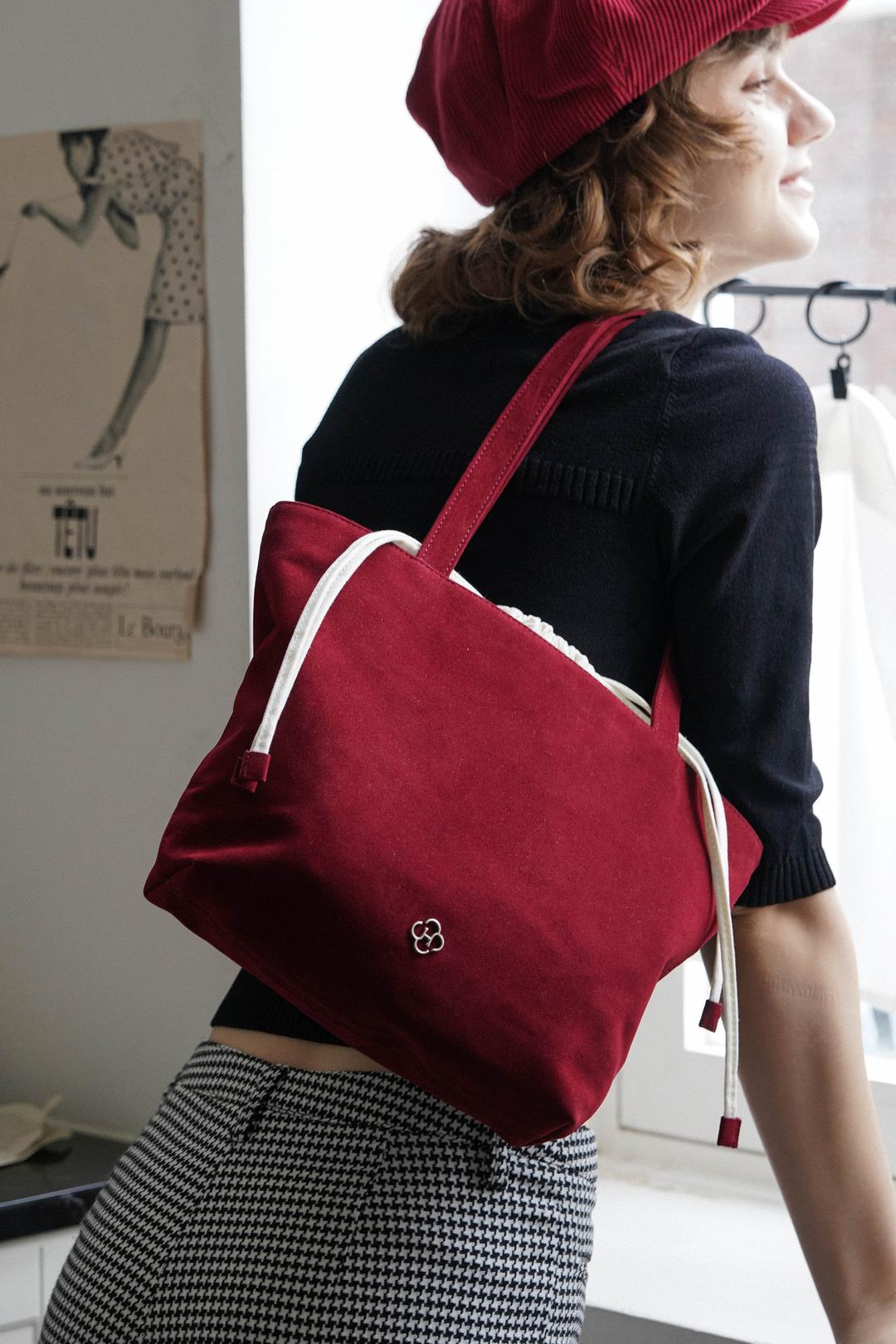 버드 스웨이드 드로우 스트링 백_와인