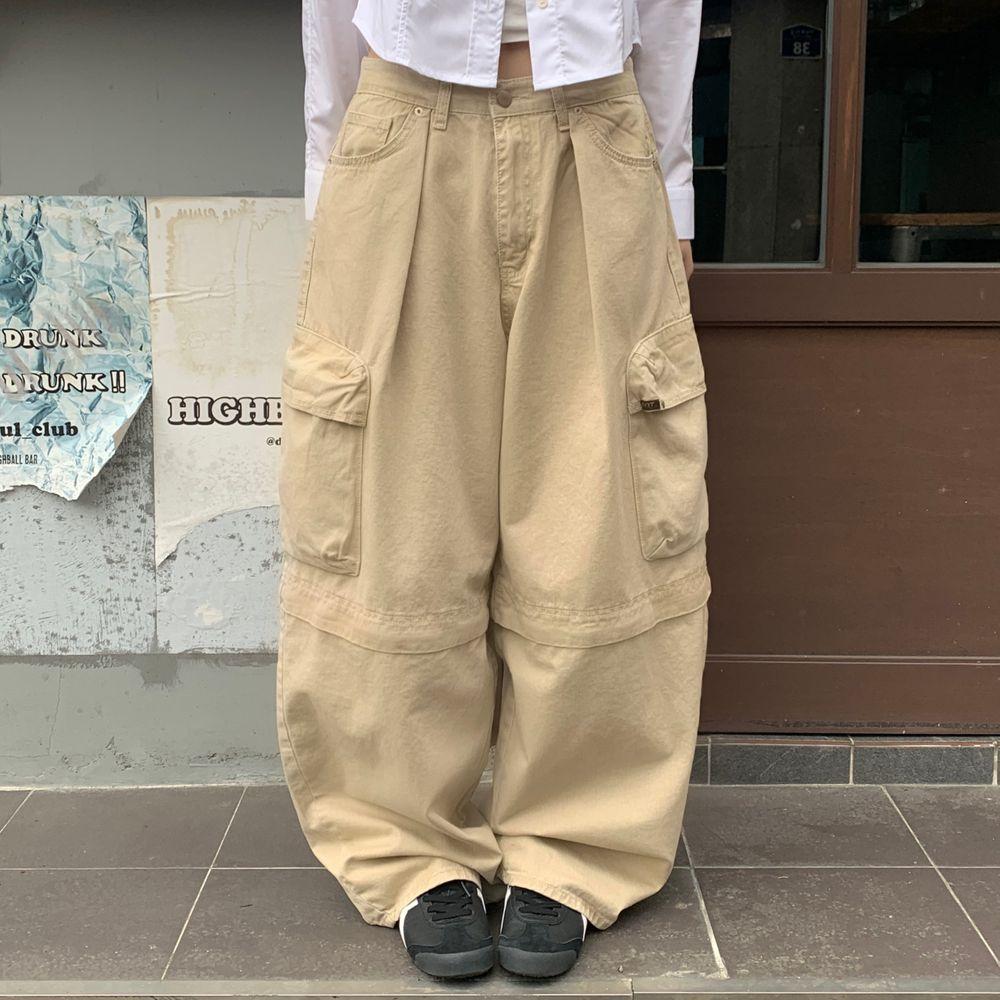 우누 [OOTJ] 투웨이 카고 버뮤다 팬츠 (2 color) OOT OOTJ 코튼 봄 가을 벌룬 절개 핀턱 와이드 포켓 하트 바지