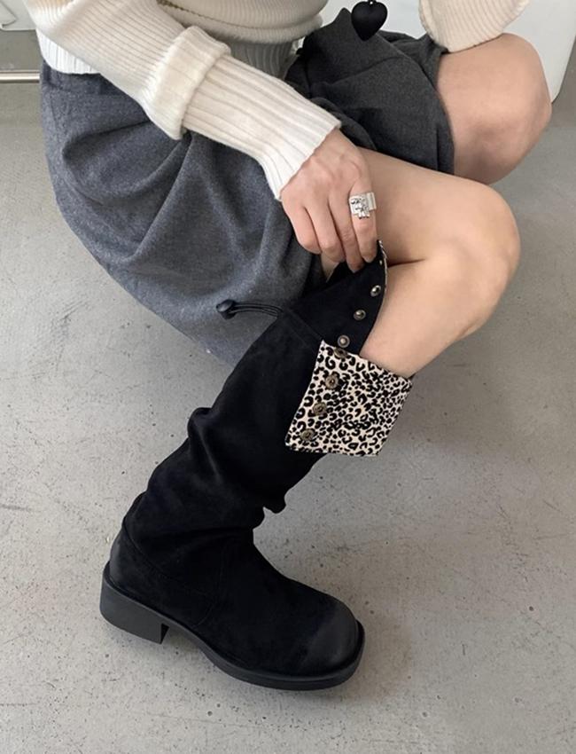 플랍 레오파드 버튼 롱부츠
