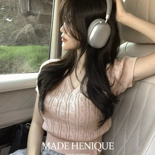 [자체제작] 2ver. 올리브 꽈배기 반팔니트 (U넥/V넥) -6 color (봄신상/브이넥니트/브이넥반팔니트/반팔니트/봄니트/라운드넥니트/단추니트/아담녀/꽈배기니트/브이넥꽈배기니트/크롭니트/데일리룩/일상룩/니트/반팔/브이넥/라운드넥/꽈배기/단추)